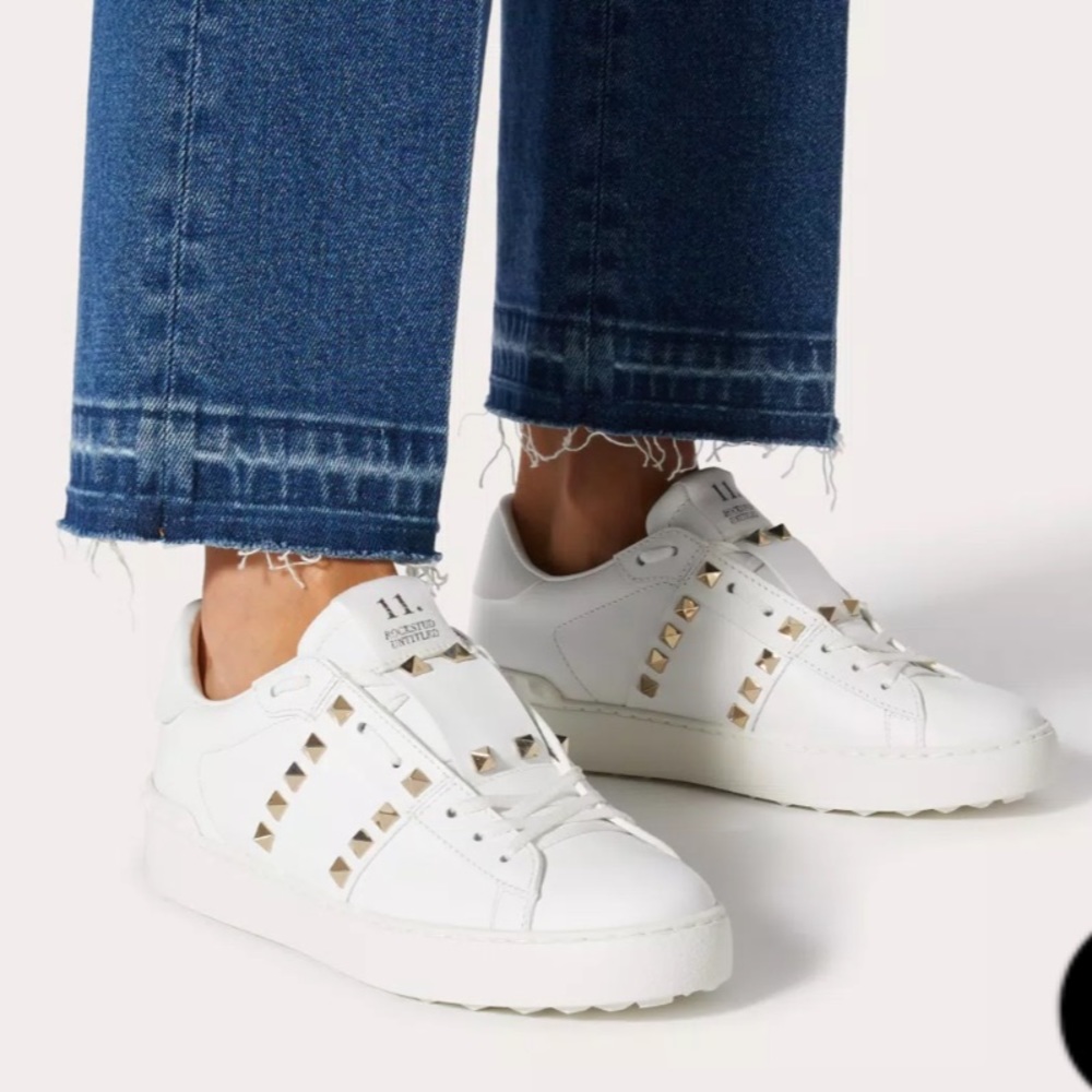 Valentino Garavani Rockstud Sneaker NWOT